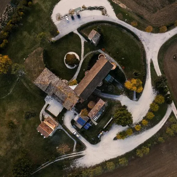 Ca' Virginia Country House Wellness, hotel v destinaci Montecalvo in Foglia