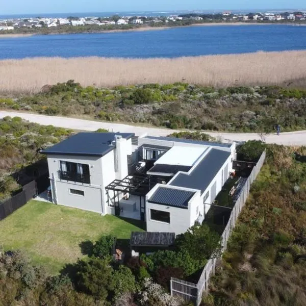 Two Lakes, hotel in Bettyʼs Bay
