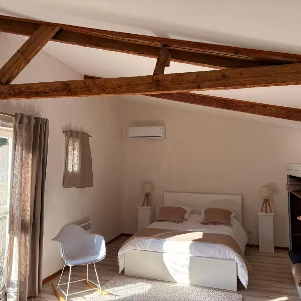 L'Ecurie en ville, hotel v destinaci Limoux