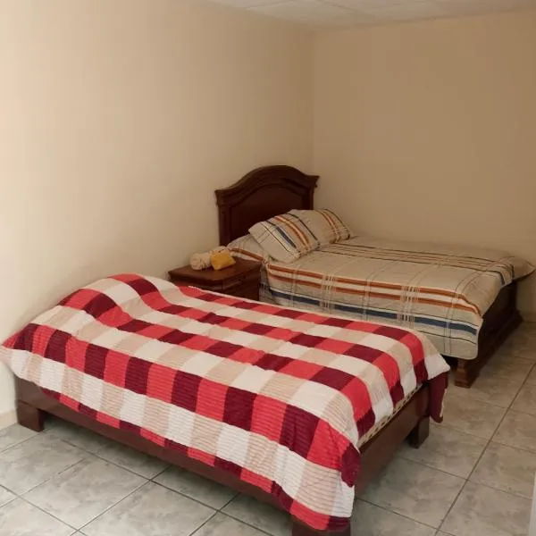Gardenias Suites Full, hotel v destinaci Ibarra