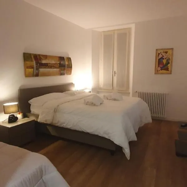 Max Rooms Bergamo, hotel v Bergamu