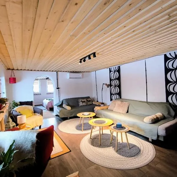 Blue Forest Retreat, hotel em Mánfa