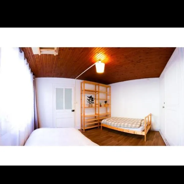 Grande Chambre avec Home Cinéma, hotel v destinaci Morez