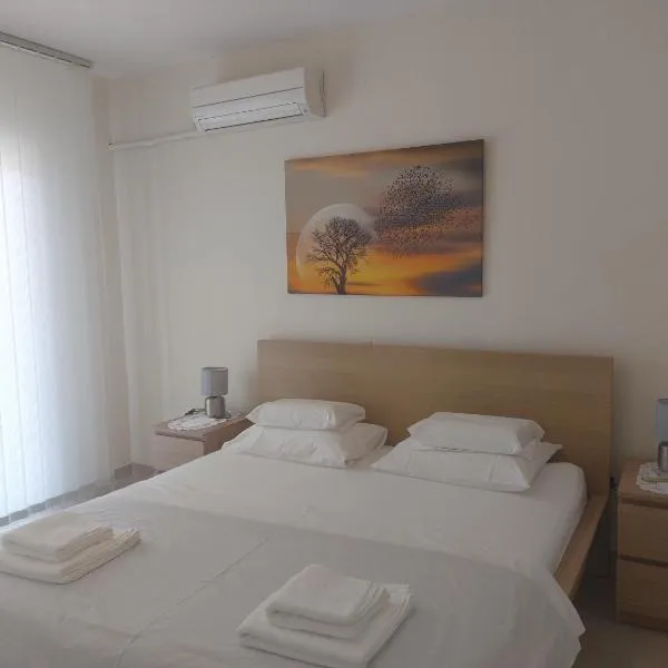 Theos Apartment, hotel v destinaci Kanallaki