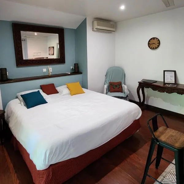 EVASION Bungalow d'Antan Spa, hotel in Sarraméa