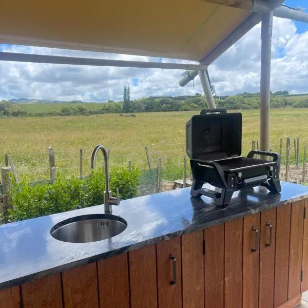 Hidden Valley Glamping, hotel v destinaci Buckland