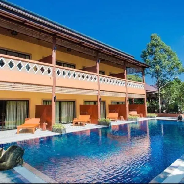 OYA International Resort Phuket 普吉岛欧雅国际度假酒店, hotel v destinaci Ban Suan