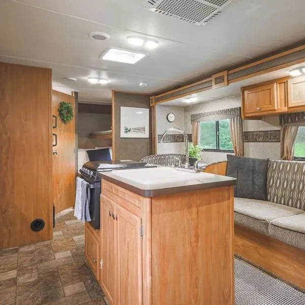 Camper- Relaxing Space After a Day of Hiking, hotel u gradu 'Harrison'