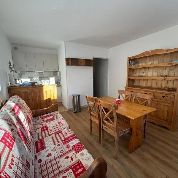 Studio cabine 4 personnes, hotel em Allos