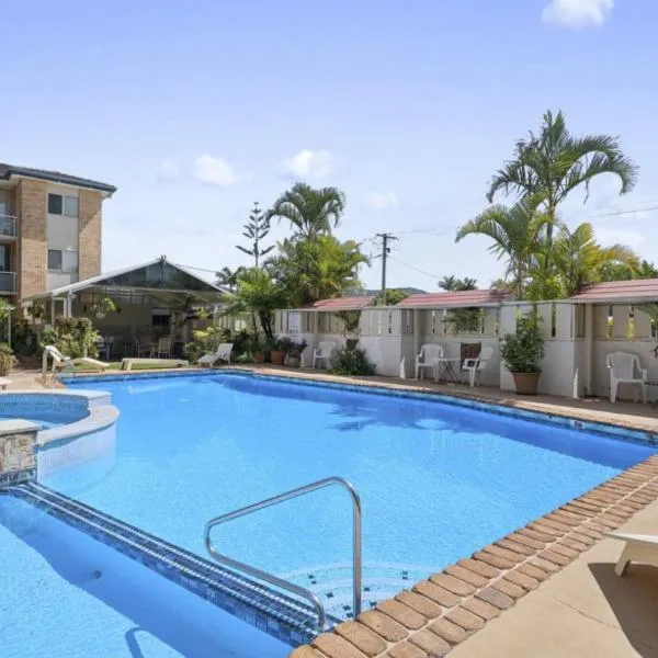 Ocean Parade 4 - Affordable, Pool, Spa, Cafes, Sleeps 4, hotel in Coffs Harbour