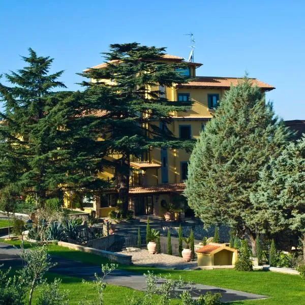 Green Hotel Poggio Regillo、フラスカーティのホテル