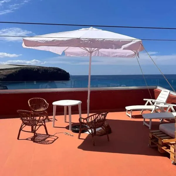 Modern apartment with sea view in Gáldar 230 m², hotel v destinaci Gáldar