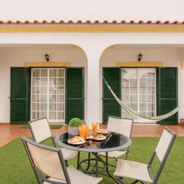 Altura Vacations V3, Algarve, hótel í Altura