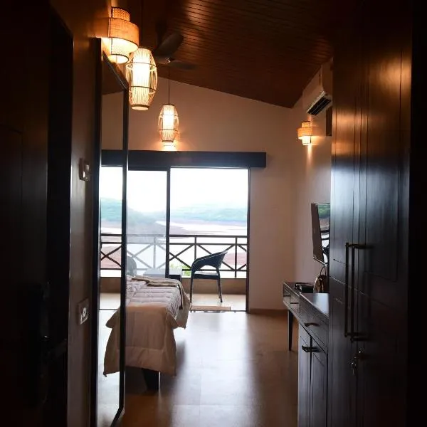 Waves and Vibes Resort: Lavasa şehrinde bir otel