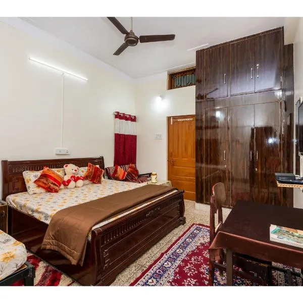 Jaiswal Homestay, hotel in Jabalpur