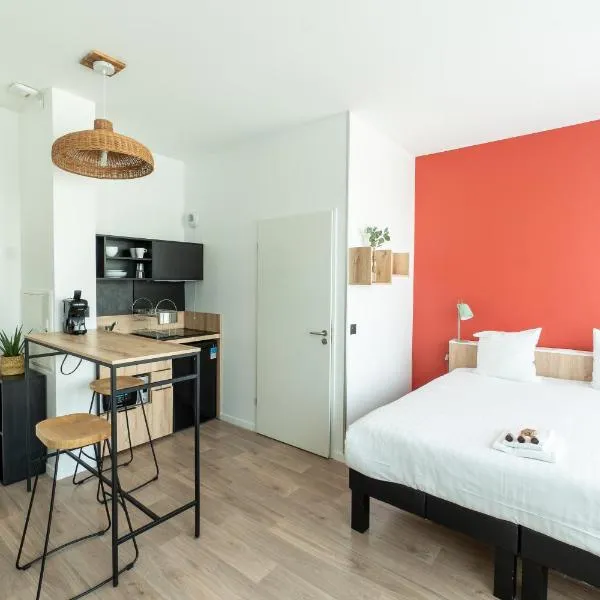 ECLA Paris Massy Palaiseau, hotel v destinaci Palaiseau