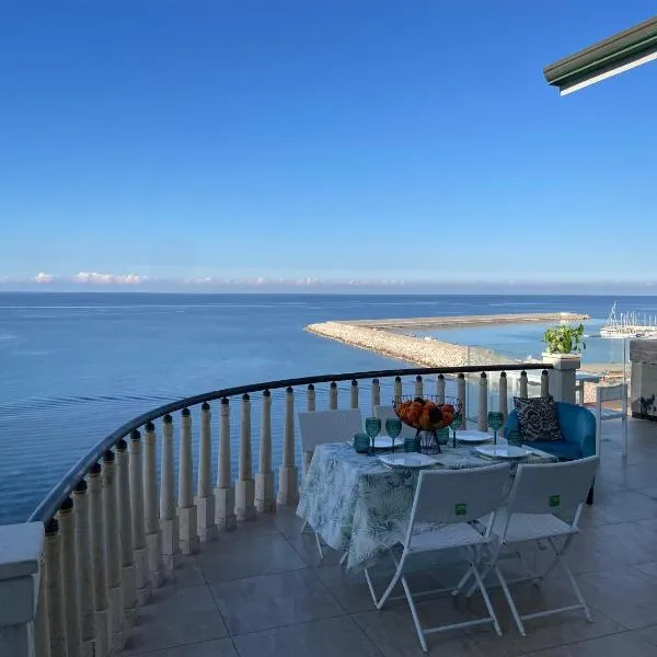 La Villa di Nonna Pina, хотел в Балестрате