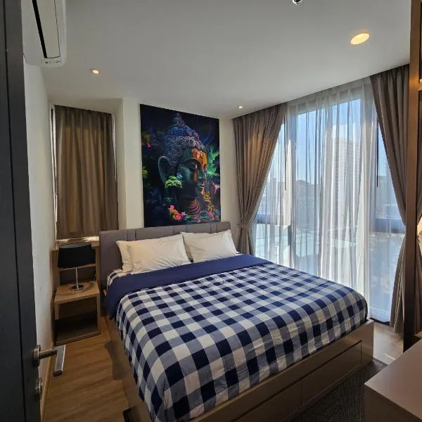 EDGE Central Pattaya 2bdrm Balcony View, hotel in Pattaya Central