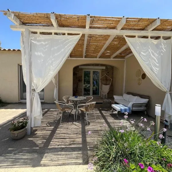VILLA AUREA Apartment in Castiadas, hotel di Annunziata