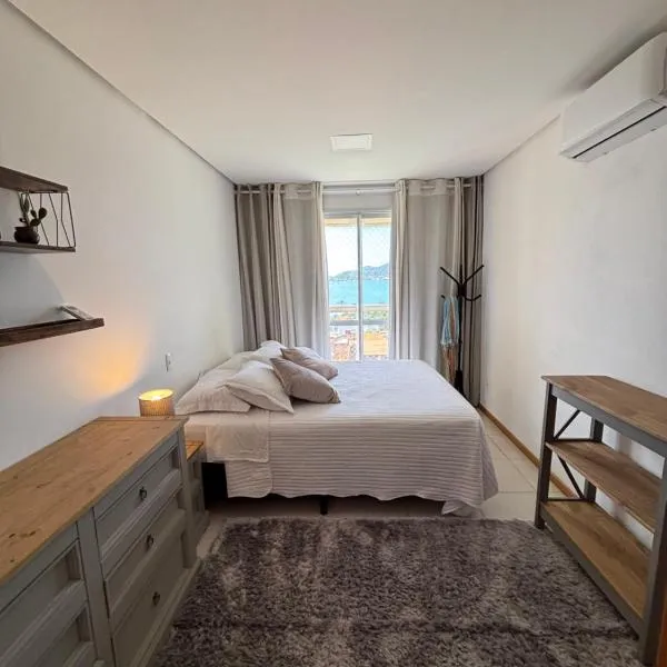 Vista inesquecível para o mar homeclub BetoCarrero, hotel en Penha