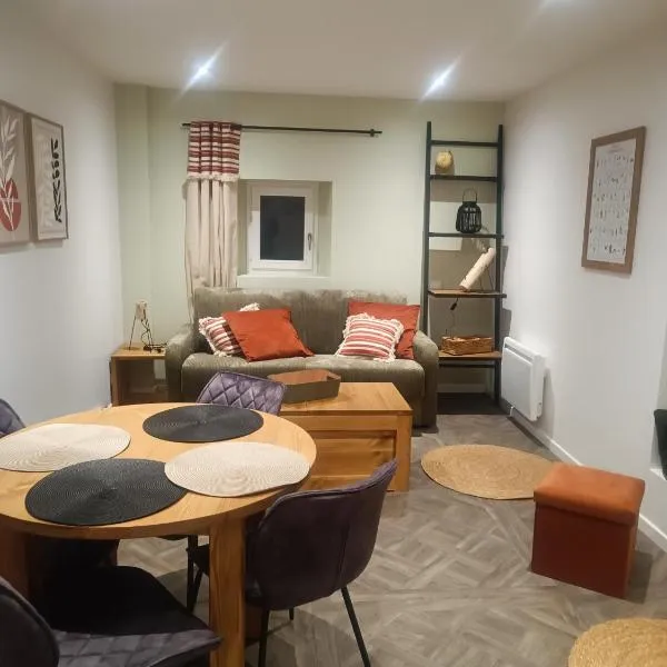 studio Le Bas Mée, hotel v destinaci Argentré-du-Plessis