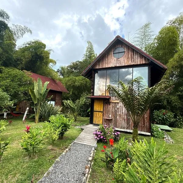 Hotel Campestre Lagos de Venecia - Chalet, glamping, camping y overlanding, hotel in Santa Rosa de Cabal