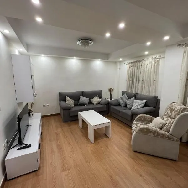 Apartamento en el centro de Alcobendas, hotel in Alcobendas