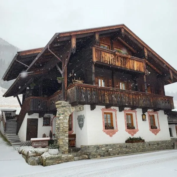 B&B Schlossar Haus, hotel em Sappada