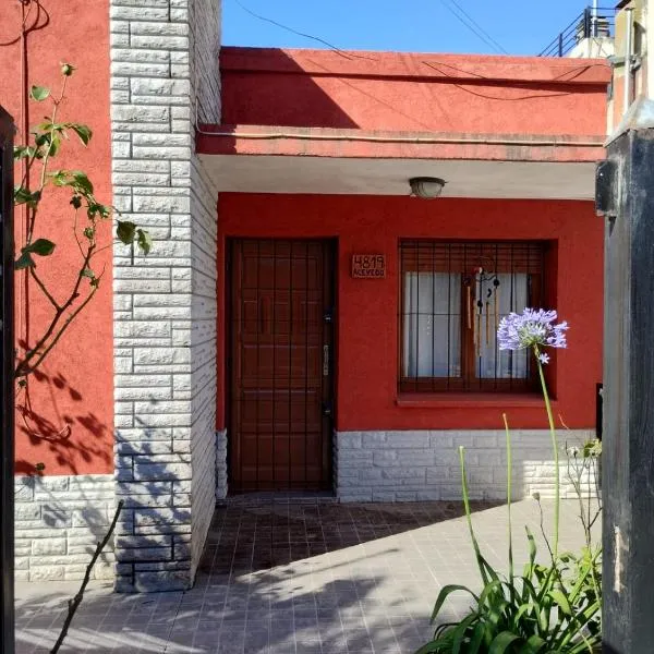 Casa a 7 cuadras de la playa, hotell sihtkohas Mar del Plata
