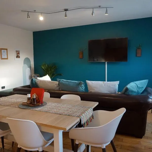 Laxey place maisonette East Belfast -private parking, transport links, hotel em Belfast