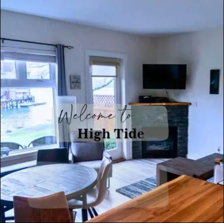 High Tide - Waterfront bachelor, hotel in Tofino