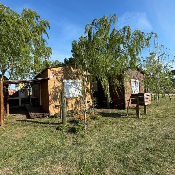Aguas calidas, hotel in Reta