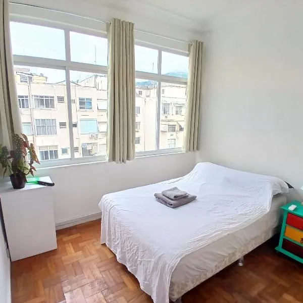 room with private bathroom in a shared apartment