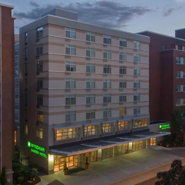 ダブルツリー クラブ バイ ヒルトン バッファロー ダウンタウン（Wyndham Garden Buffalo Downtown）、バッファローのホテル