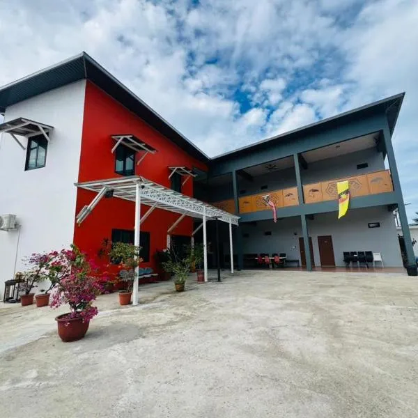 Lundu Town Homestay, Kpg Dagang, hotel v destinaci Lundu