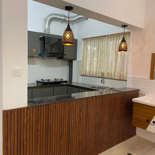 RoyalGiri Apartment near Rajagiri Hospital, hotel v destinaci Alwaye