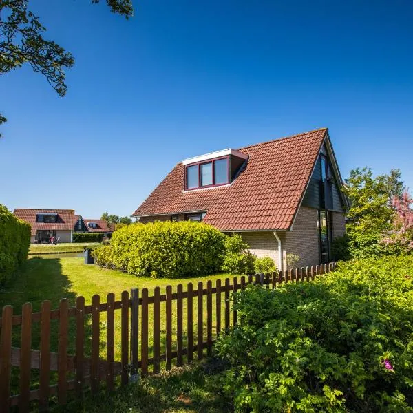 Vakantiepark Hof van Zeeland, khách sạn ở heinkenszand