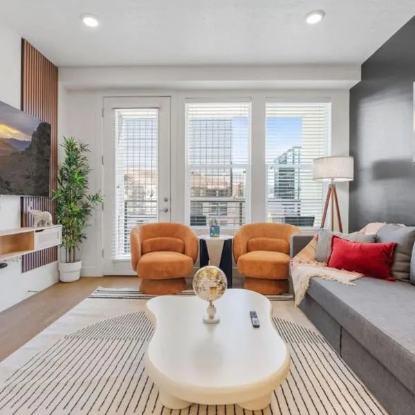 Modern 1BR w Parking, Near Temple Square & Delta Center, hotel i Salt Lake City