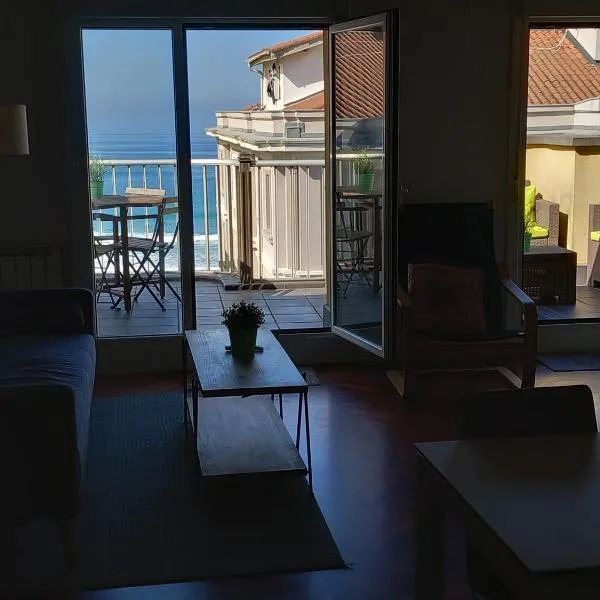 Attic+views+terrace+parking, hotel i San Sebastián