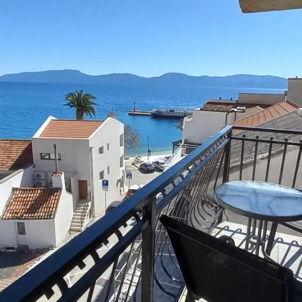 Rooms Providenca, hotel in Gradac