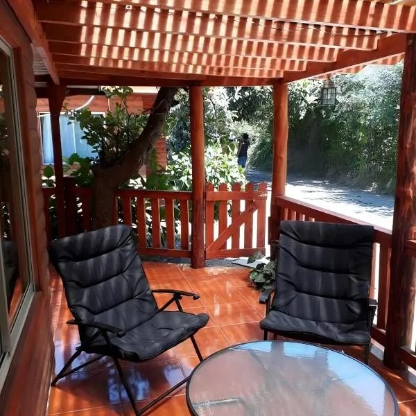 Cabaña la Araucaria, hotel v destinaci El Manzano