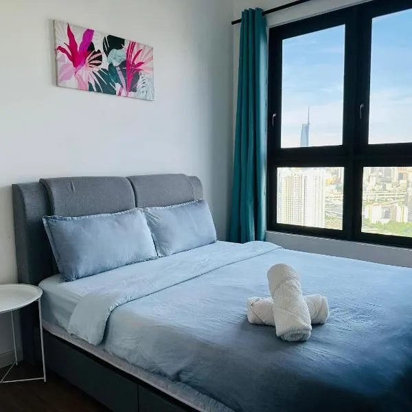 4BR M Vertica near Sunway Velocity Cheras IKEA MRT TRX KLCC Pavilion, hotel v Kuala Lumpur