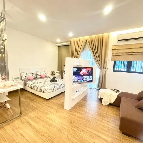 Symphony Tower - Self Check in, Privacy, Epic City View, Netflix, Free Parking, hotel v destinaci Cheras
