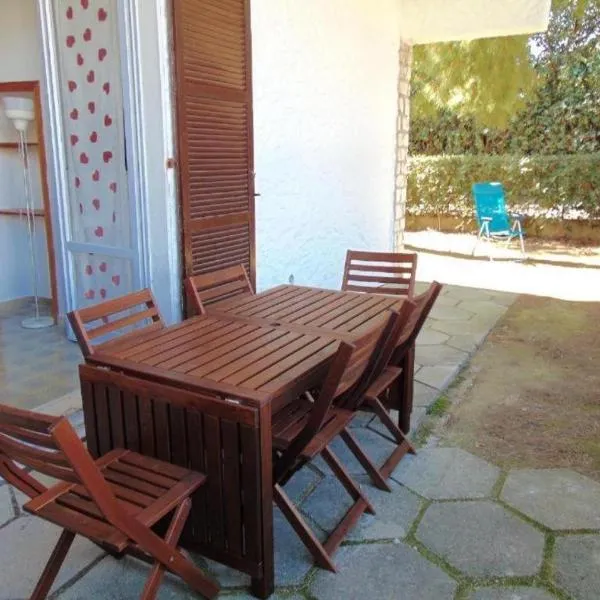 M080 - Marcelli, residence Mare Verde trilo con giardino, hotel in Marcelli