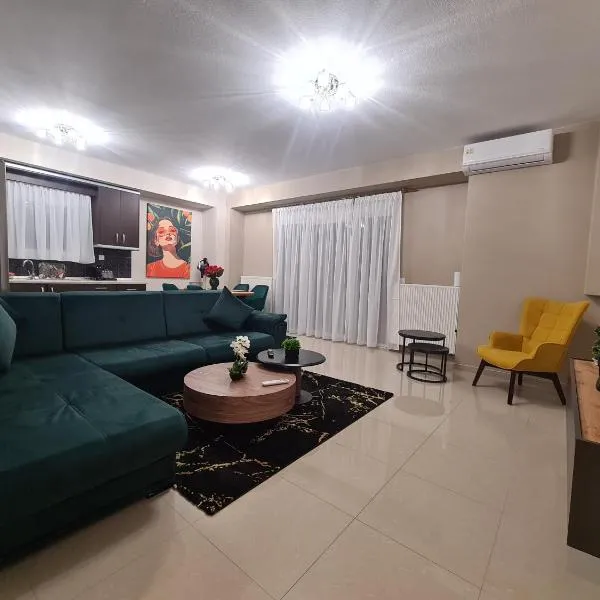 Lirtzis Luxury Apartments, хотел в Полигирос