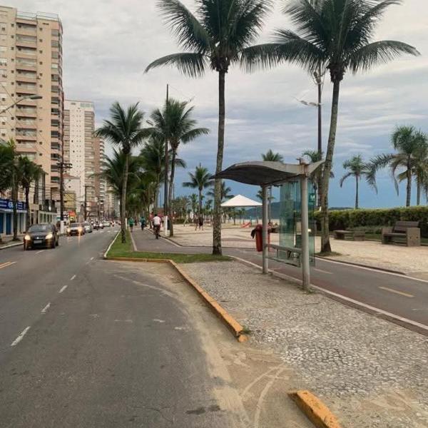 Apto 2 dorm Frente mar Pé na areia Guilhermina Praia Grande - Foto 5