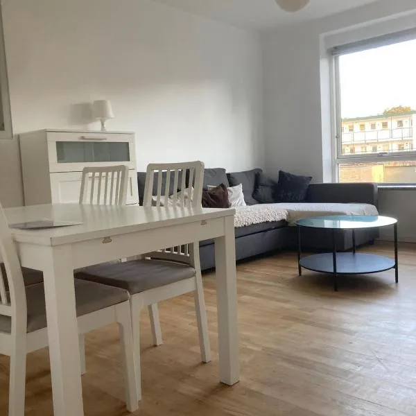 Appartamento con 2 stanze da letto vicino la stazione Metro di Mozart Plads, hotell Kopenhaagenis