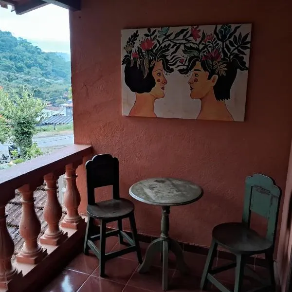 Suites Caipira Vale das Videiras, hotel in Araras Petropolis