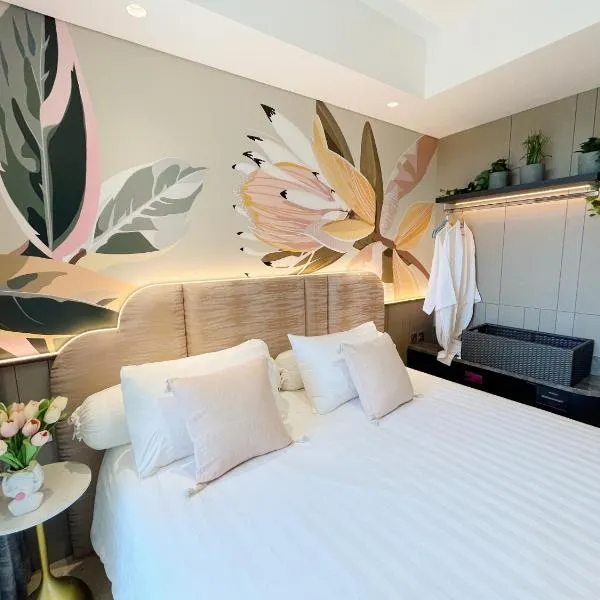 Gold Coast Sea View Apartments by Rentrooms, hotel v destinaci Jakarta