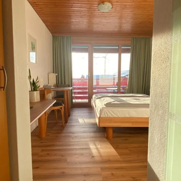 Charmantes Doppelzimmer in Simmersfeld Perfekt für Entspannung und Naturerlebnisse, hotel v destinaci Simmersfeld